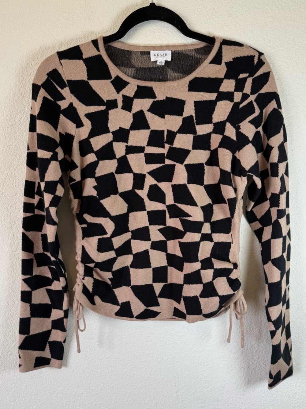 Le Lis Abstract Print Cropped Knit Top Black Beige Long Sleeve Size Large